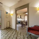 Raffaella Apartamento